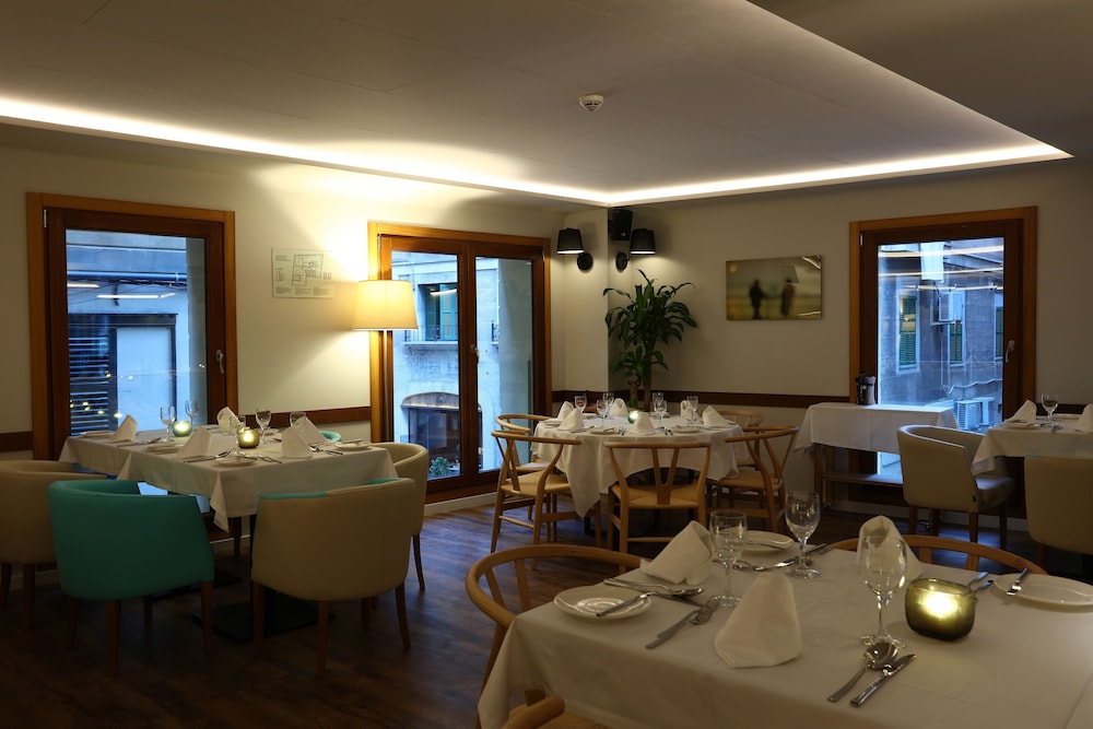 BO Hotel — Restaurant & bars in Palma de Mallorca, Balearic Islands