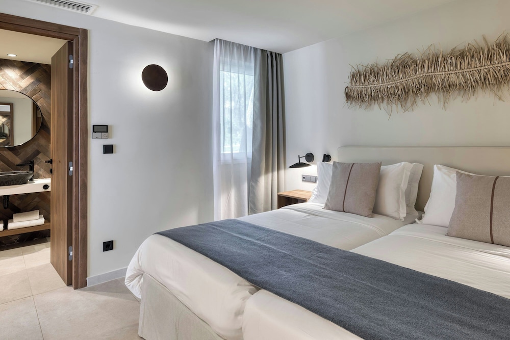 Domes Aulūs Zante - All Inclusive - Autograph Collection — Hotel rooms in Laganas, Ionian Islands