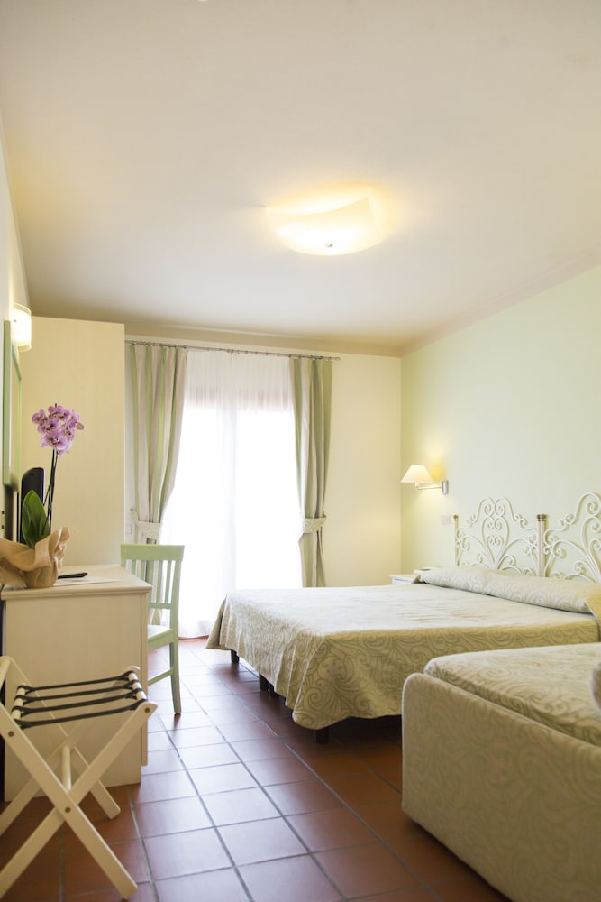 Blu Hotel Laconia Village — Hotel rooms in Arzachena, Sardinia