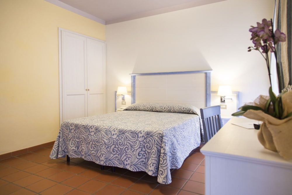 Blu Hotel Laconia Village — Hotel rooms in Arzachena, Sardinia