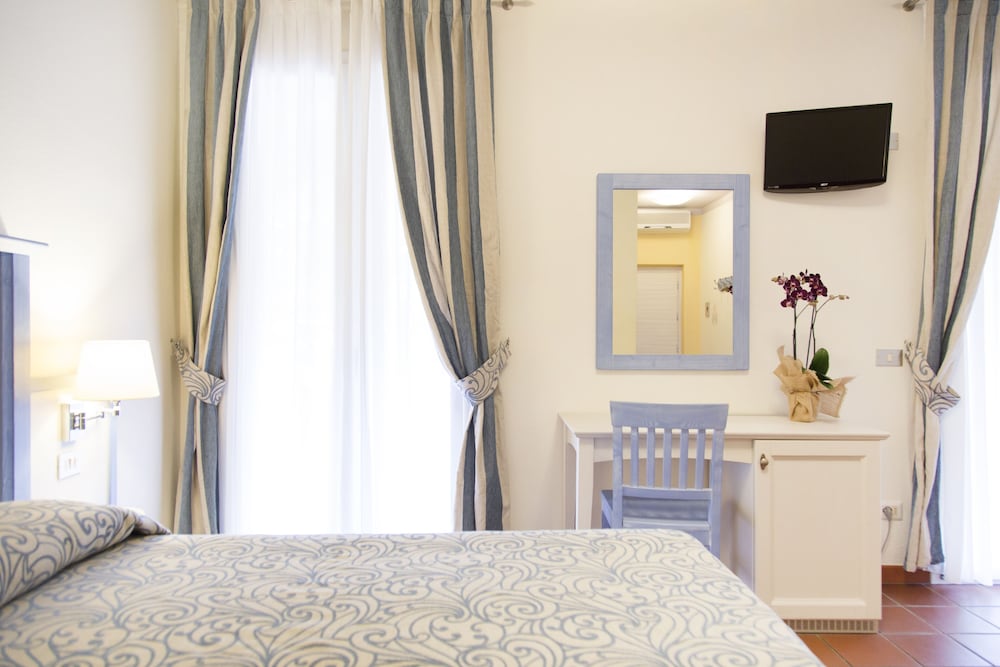 Blu Hotel Laconia Village — Hotel rooms in Arzachena, Sardinia