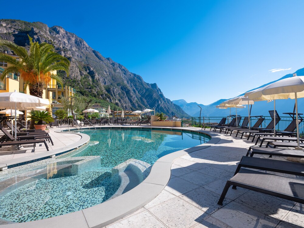 Hotel Cristina — Swimming pool in Limone sul Garda, Lombardy