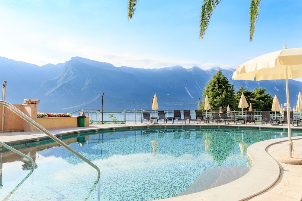 Hotel Cristina image