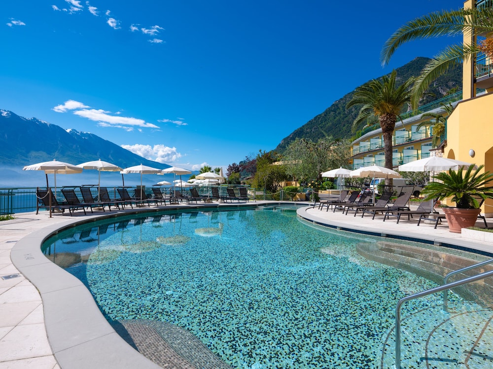 Hotel Cristina — Swimming pool in Limone sul Garda, Lombardy
