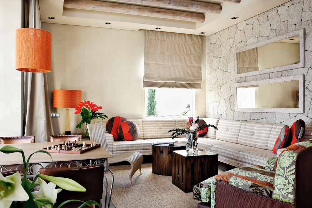The Villas at Bahia del Duque — Hotel rooms in Costa Adeje, Canary Islands