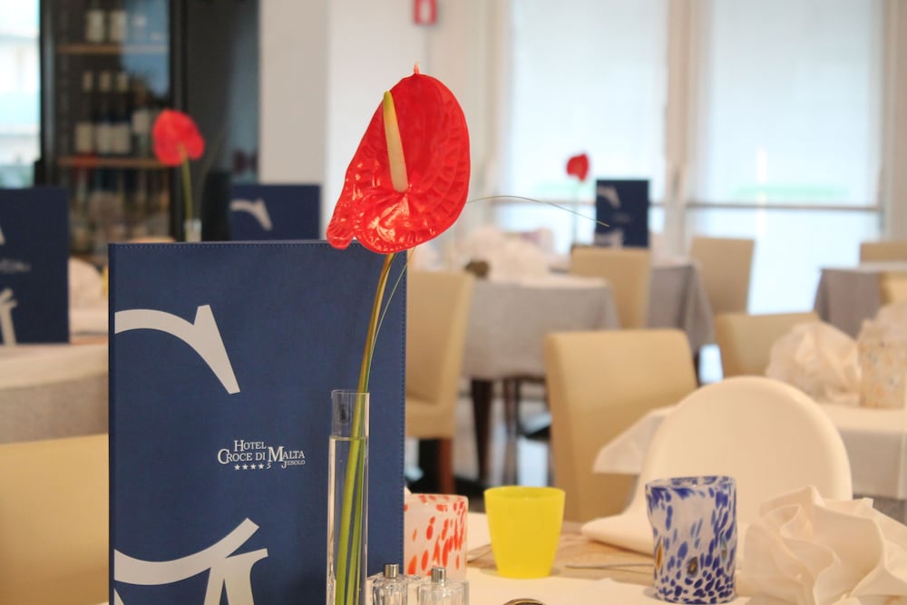 Hotel Croce di Malta — Restaurant & bars in Jesolo, Veneto