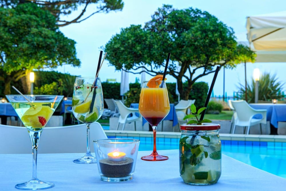 Hotel Croce di Malta — Restaurant & bars in Jesolo, Veneto