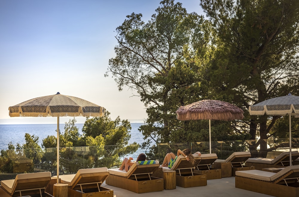 [PLACES] Dalmacija by Valamar — Beach in Makarska, Split-Dalmatia