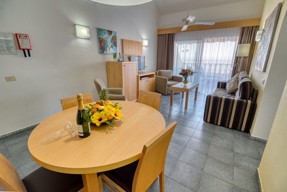 Ona el Marqués Resort — Hotel rooms in Acantilado de los Gigantes, Canary Islands
