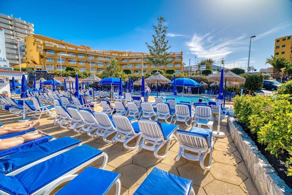 Ona el Marqués Resort — Beach in Acantilado de los Gigantes, Canary Islands