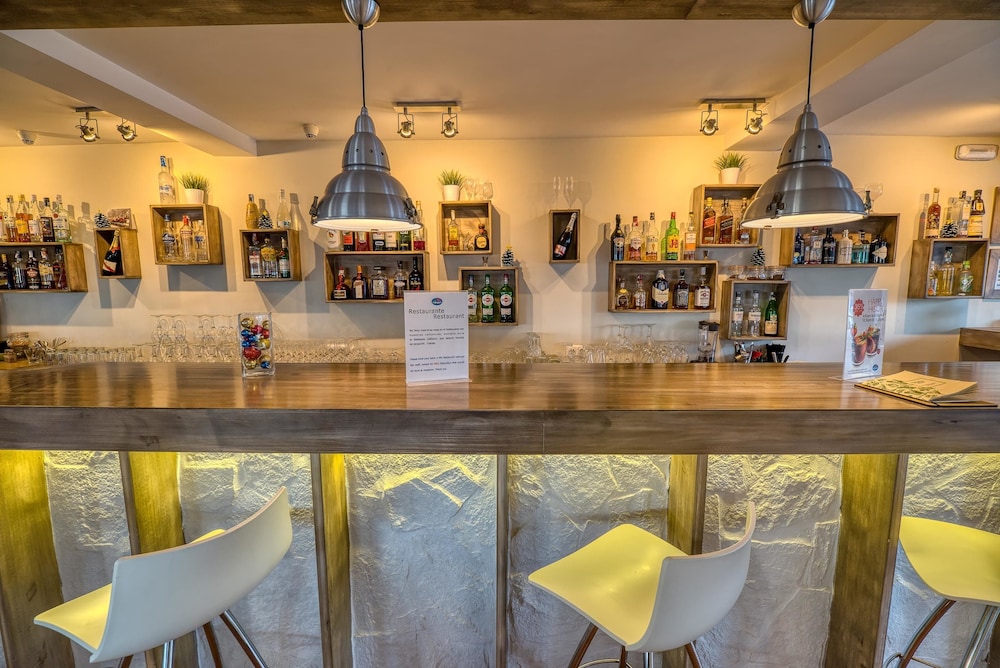 Ona el Marqués Resort — Restaurant & bars in Acantilado de los Gigantes, Canary Islands