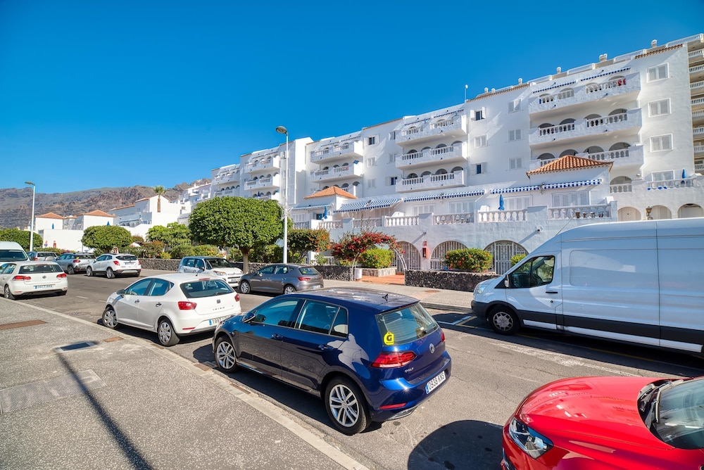 Ona el Marqués Resort — Hotel building in Acantilado de los Gigantes, Canary Islands