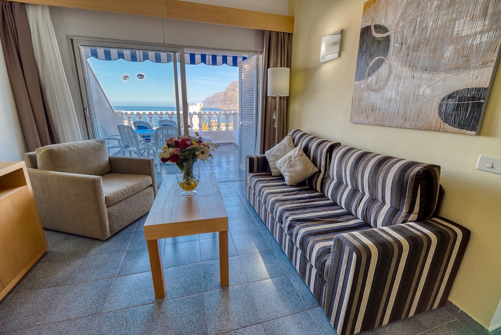 Ona el Marqués Resort — Hotel rooms in Acantilado de los Gigantes, Canary Islands
