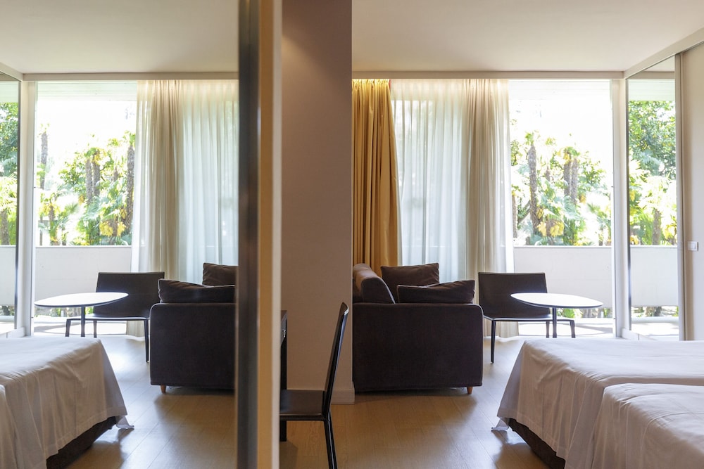 Du Lac et Du Parc Grand Resort — Hotel rooms in Riva del Garda, Trentino-Alto Adige