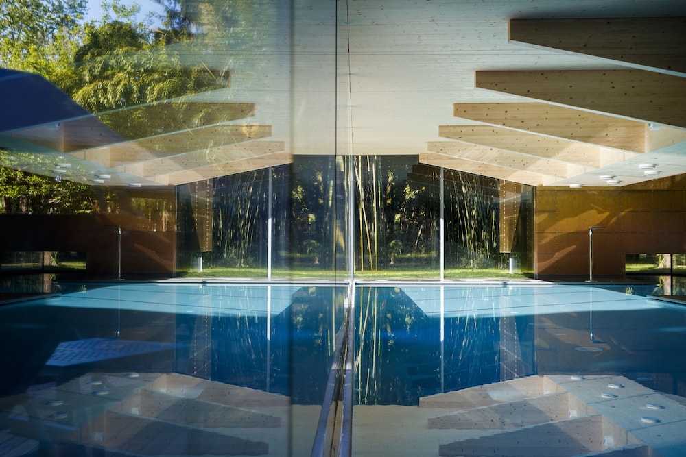 Du Lac et Du Parc Grand Resort — Swimming pool in Riva del Garda, Trentino-Alto Adige