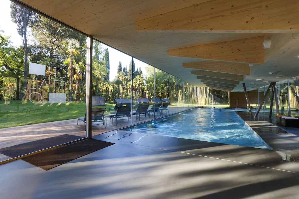 Du Lac et Du Parc Grand Resort — Swimming pool in Riva del Garda, Trentino-Alto Adige