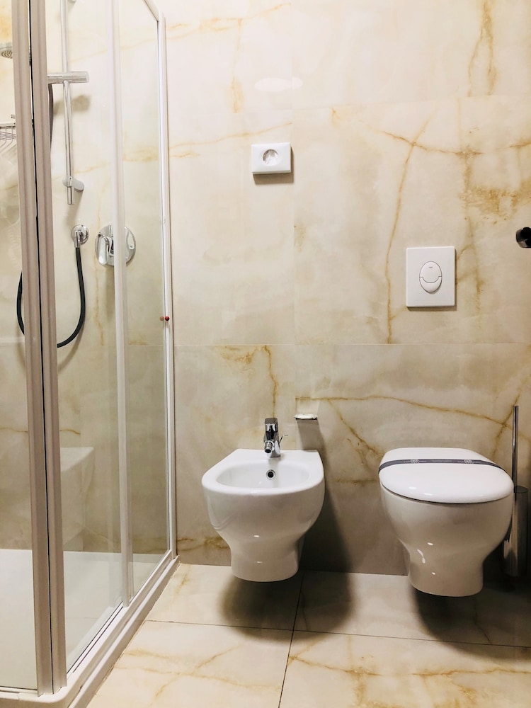 Hotel Du Parc — Hotel rooms in Sirmione, Lombardy
