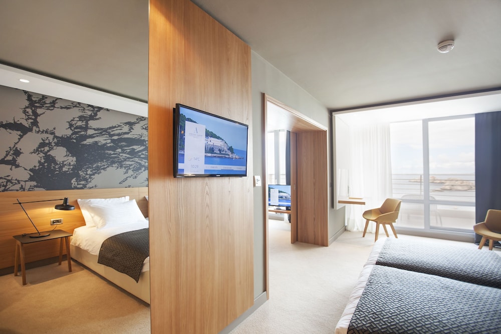 Dubrovnik Palace — Hotel rooms in Dubrovnik, Dubrovnik-Neretva