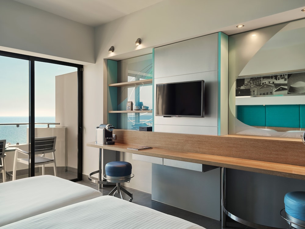 Esperos Palace Resort & Spa — Hotel rooms in Faliraki, South Aegean