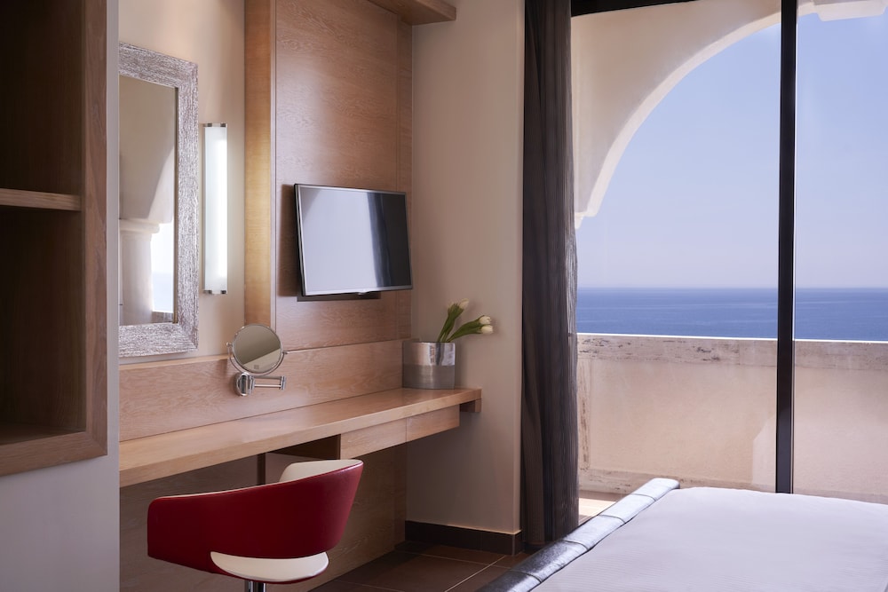 Esperos Palace Resort & Spa — Hotel rooms in Faliraki, South Aegean