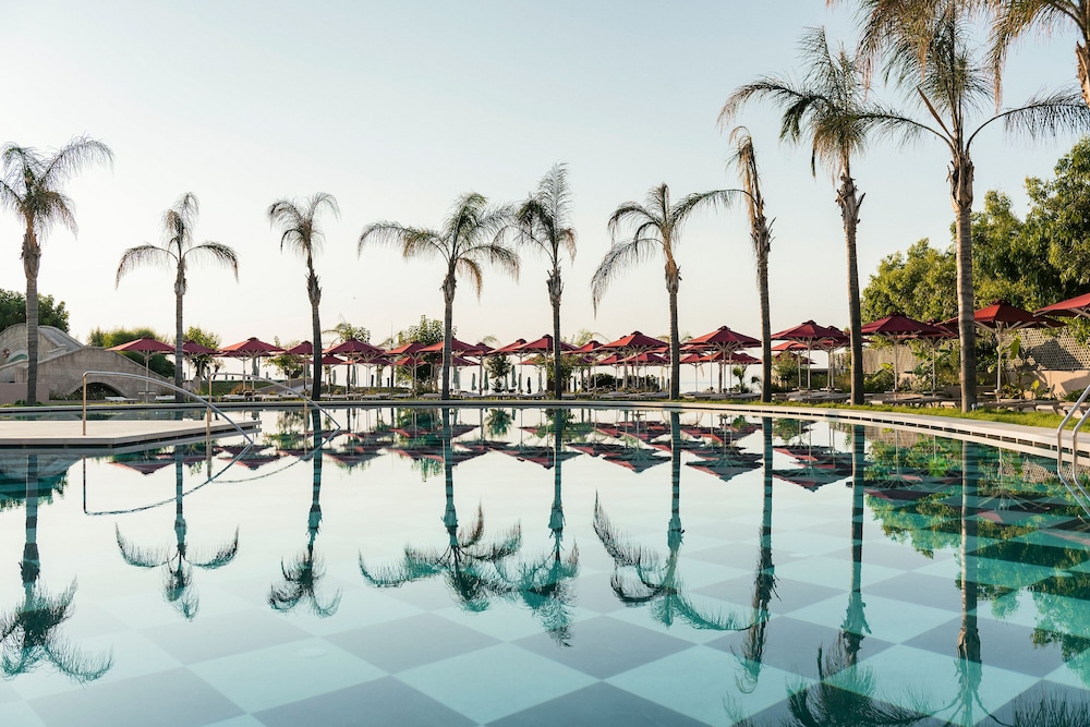 Esperos Palace Resort & Spa — Swimming pool in Faliraki, South Aegean