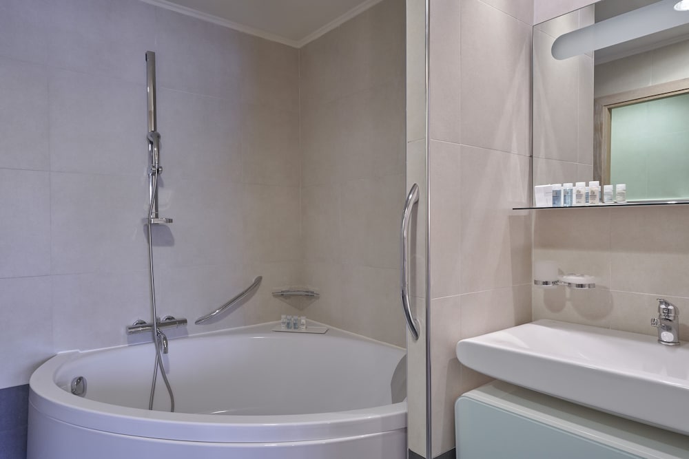 Esperos Palace Resort & Spa — Hotel rooms in Faliraki, South Aegean