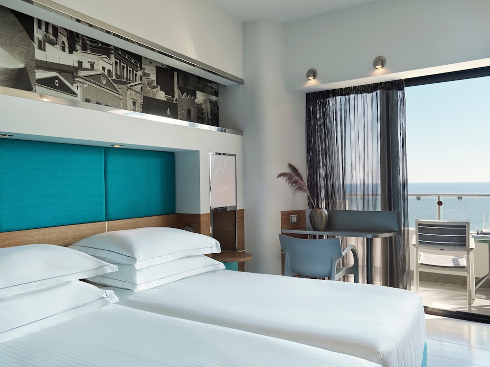 Esperos Palace Resort & Spa — Hotel rooms in Faliraki, South Aegean