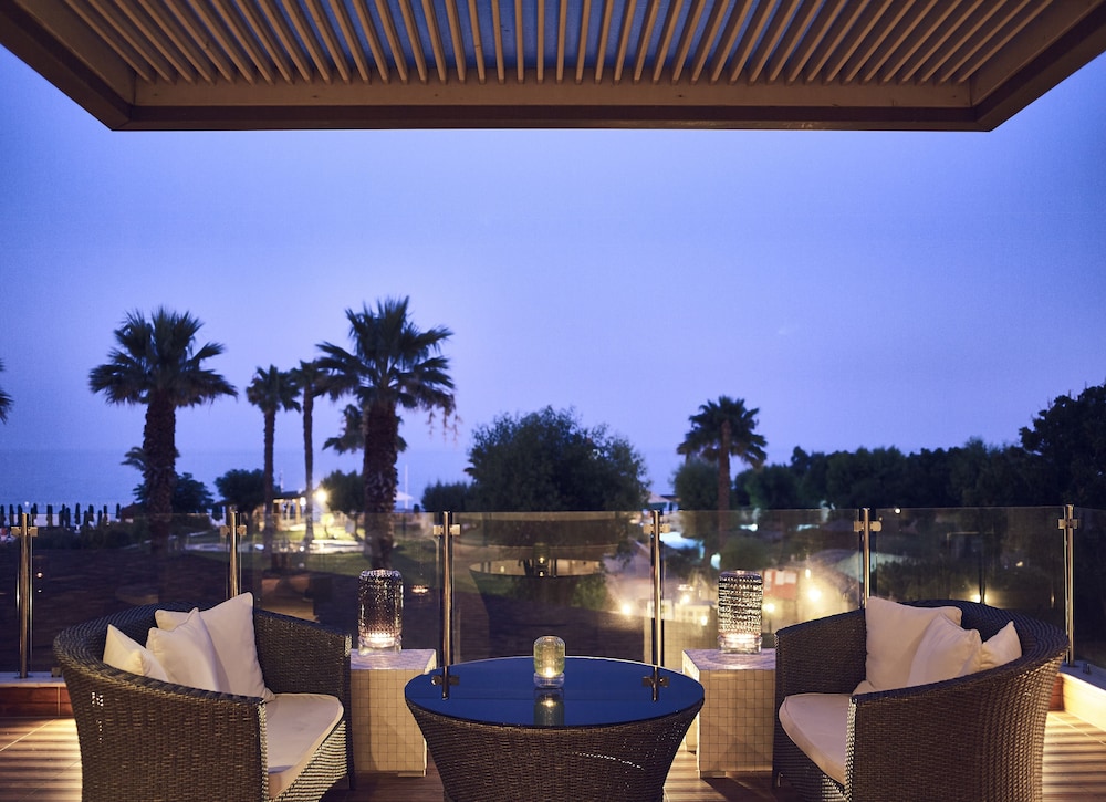Esperos Palace Resort & Spa — Restaurant & bars in Faliraki, South Aegean