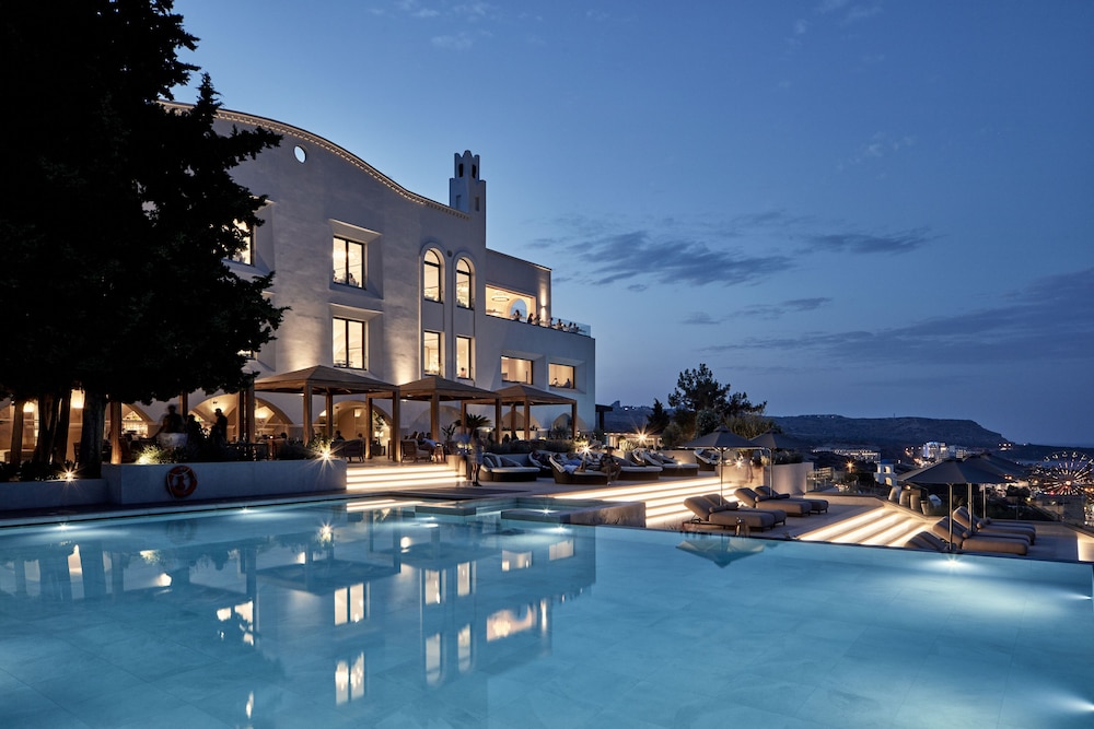 Esperos Village Blue & Spa - Adults only — Hotel building in Faliraki, South Aegean