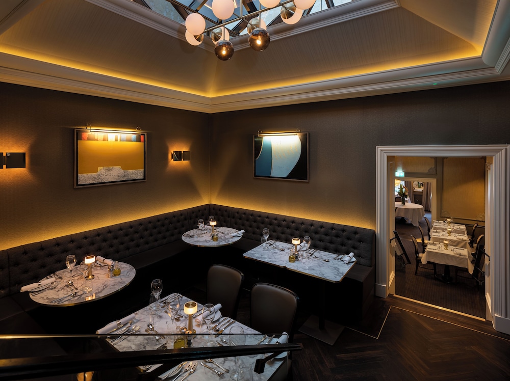 Cassidys Hotel — Restaurant & bars in Dublin, Dublin City