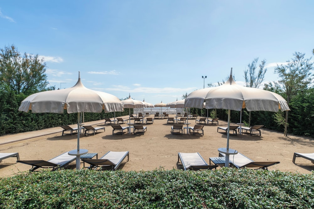 Hotel & Resort Gallia — Beach in Jesolo, Veneto