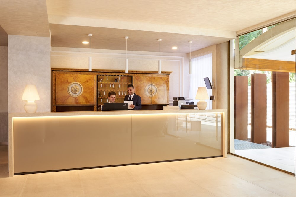 Hotel & Resort Gallia — Hotel building in Jesolo, Veneto