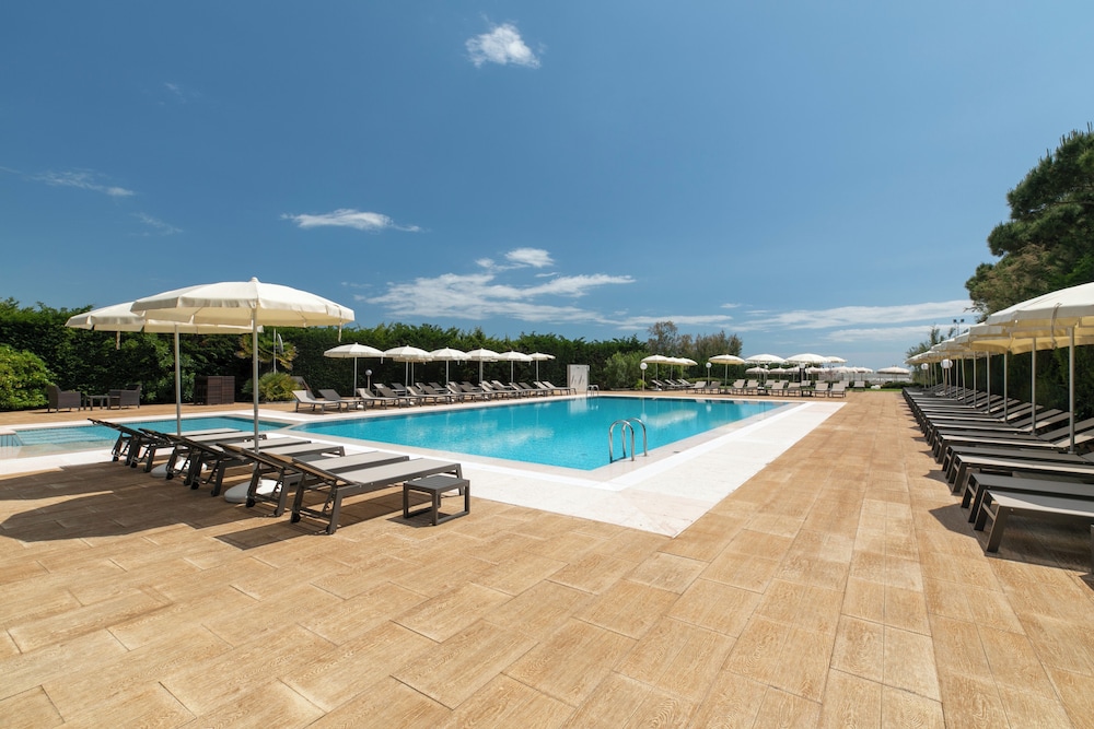 Hotel & Resort Gallia — Main photo in Jesolo, Veneto