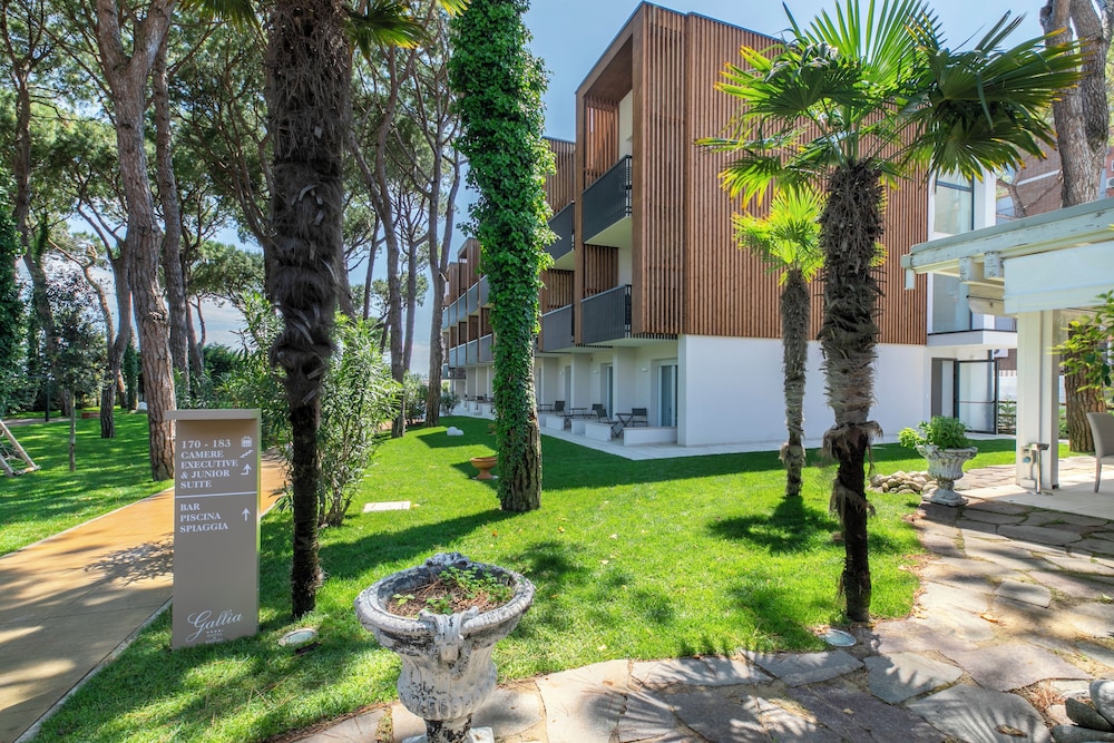 Hotel & Resort Gallia — Hotel building in Jesolo, Veneto