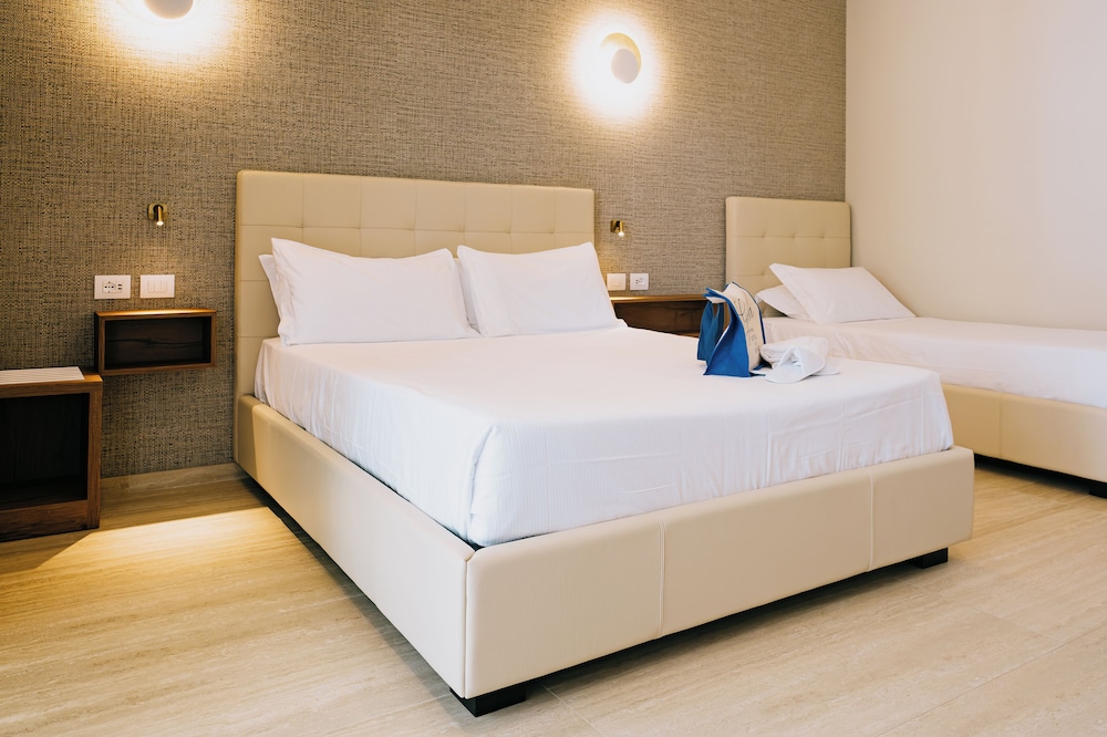 Hotel & Resort Gallia — Hotel rooms in Jesolo, Veneto