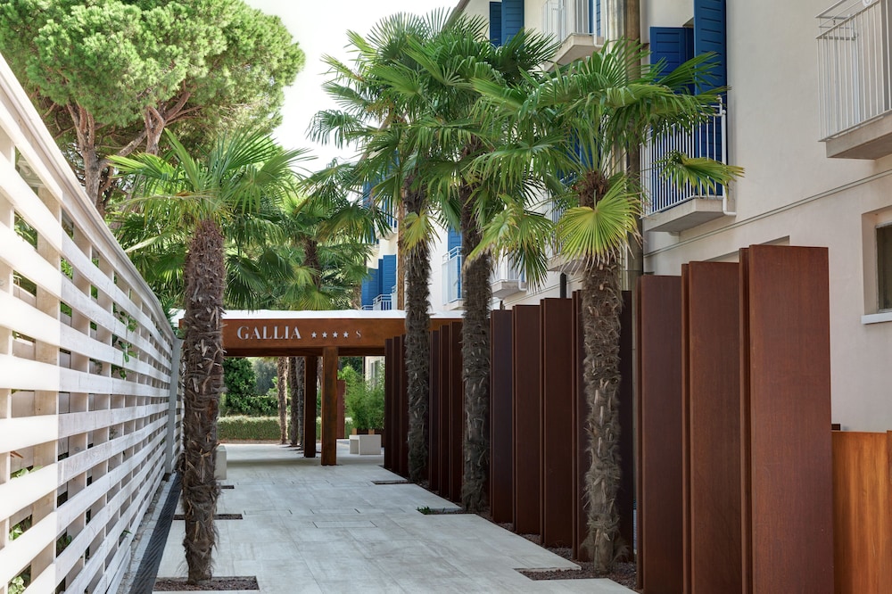 Hotel & Resort Gallia — Hotel building in Jesolo, Veneto