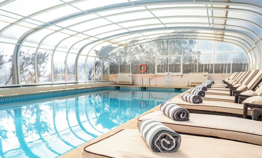 Costa D’Oiro Ambiance Village — Swimming pool in Lagos, Faro