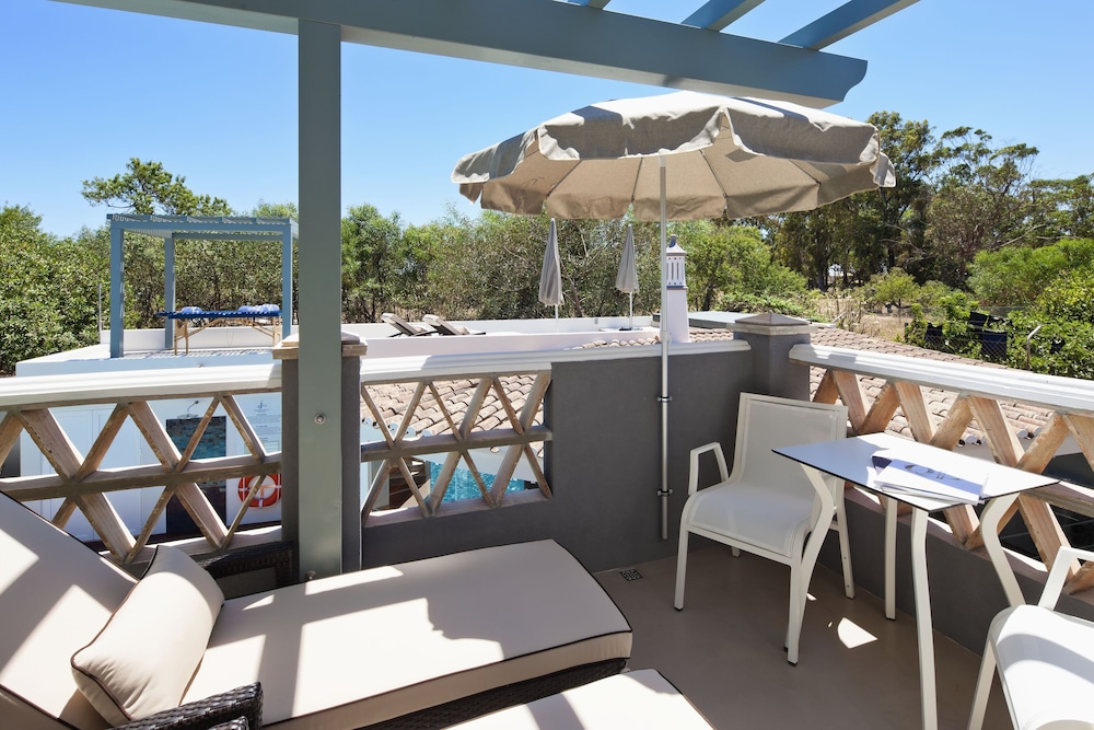 Costa D’Oiro Ambiance Village — Hotel rooms in Lagos, Faro