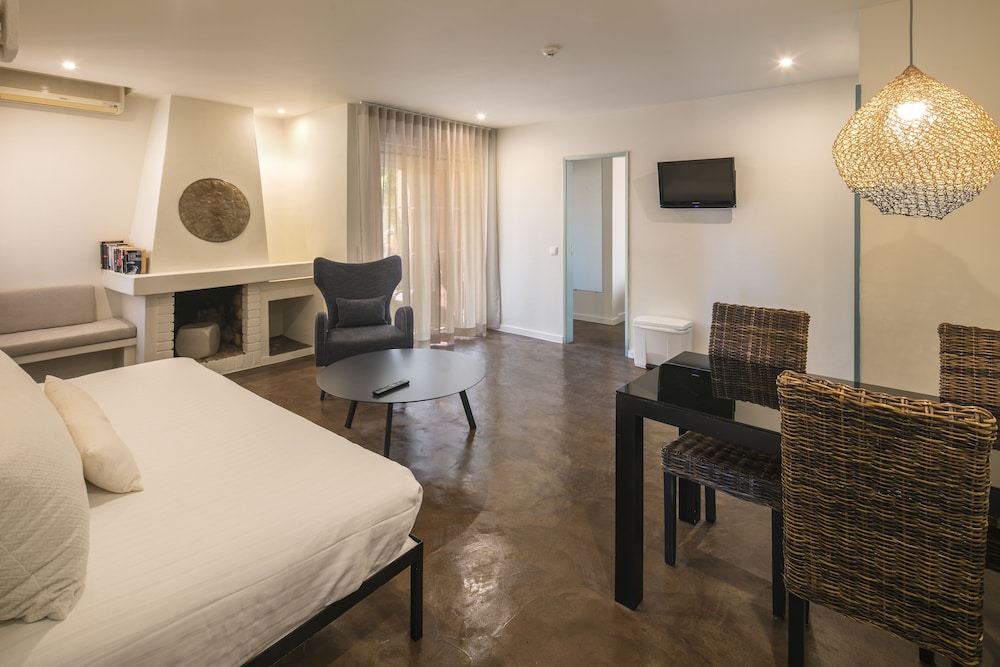 Costa D’Oiro Ambiance Village — Hotel rooms in Lagos, Faro
