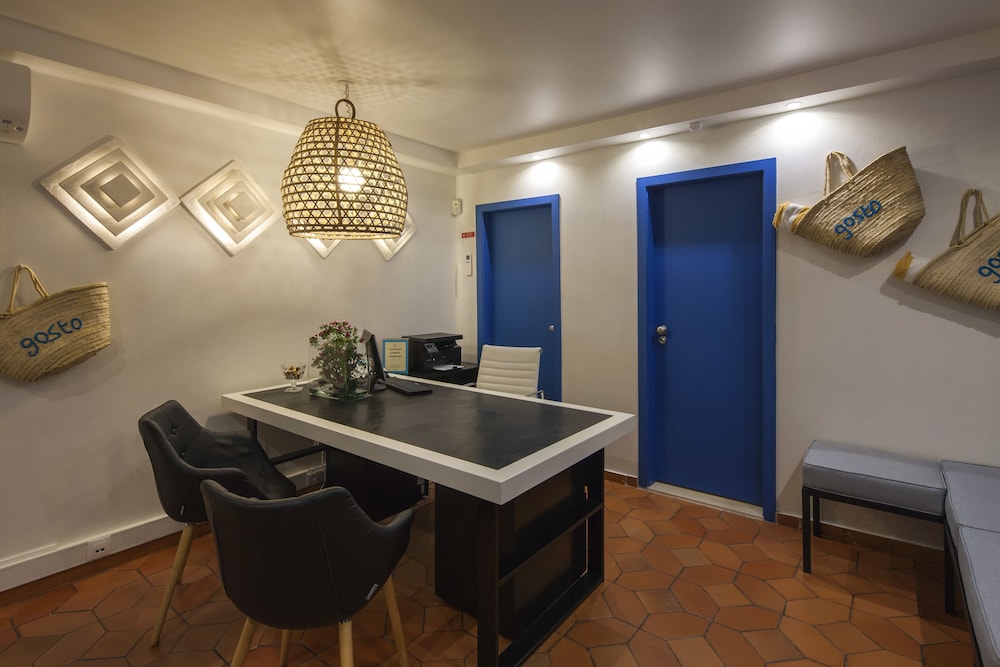 Costa D’Oiro Ambiance Village — Hotel building in Lagos, Faro