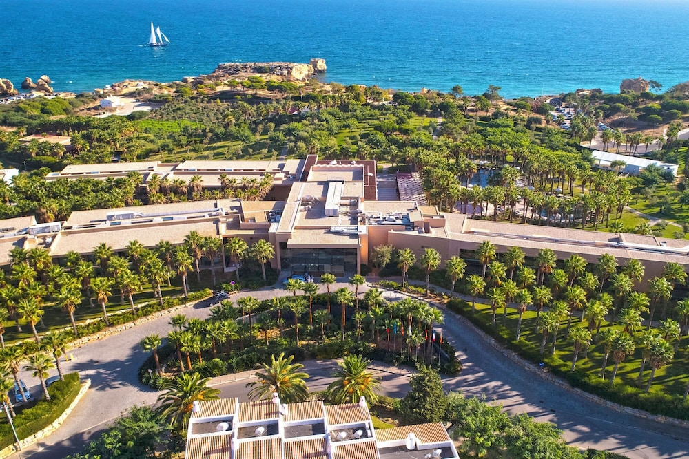Kimpton Atlântico Algarve by IHG — Hotel building in Albufeira, Faro