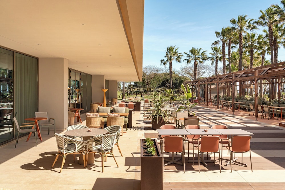 Kimpton Atlântico Algarve by IHG — Restaurant & bars in Albufeira, Faro