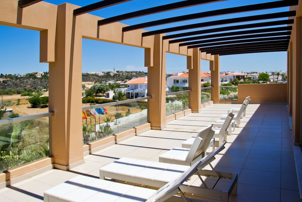 NAU Sao Rafael Suites – All Inclusive — Hotel building in Albufeira, Faro