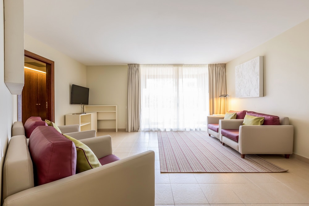 NAU Sao Rafael Suites – All Inclusive — Hotel rooms in Albufeira, Faro