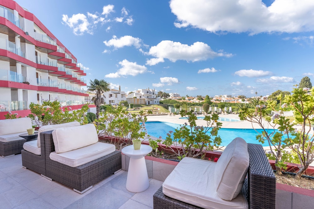 Hotel da Aldeia - Adults Only — Swimming pool in Albufeira, Faro