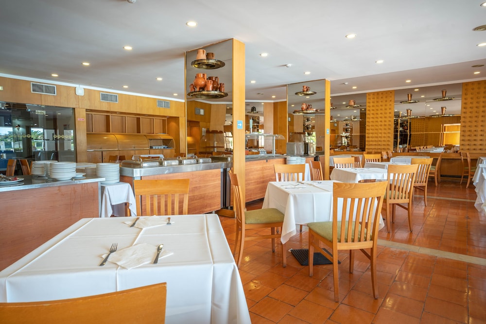 Hotel da Aldeia - Adults Only — Restaurant & bars in Albufeira, Faro