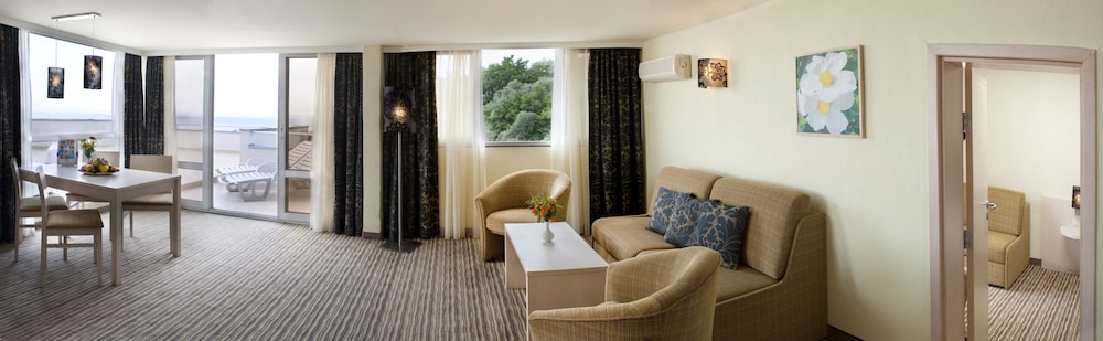 Hotel Gergana - Ultra All Inclusive — Rooms in Albena, Dobrich