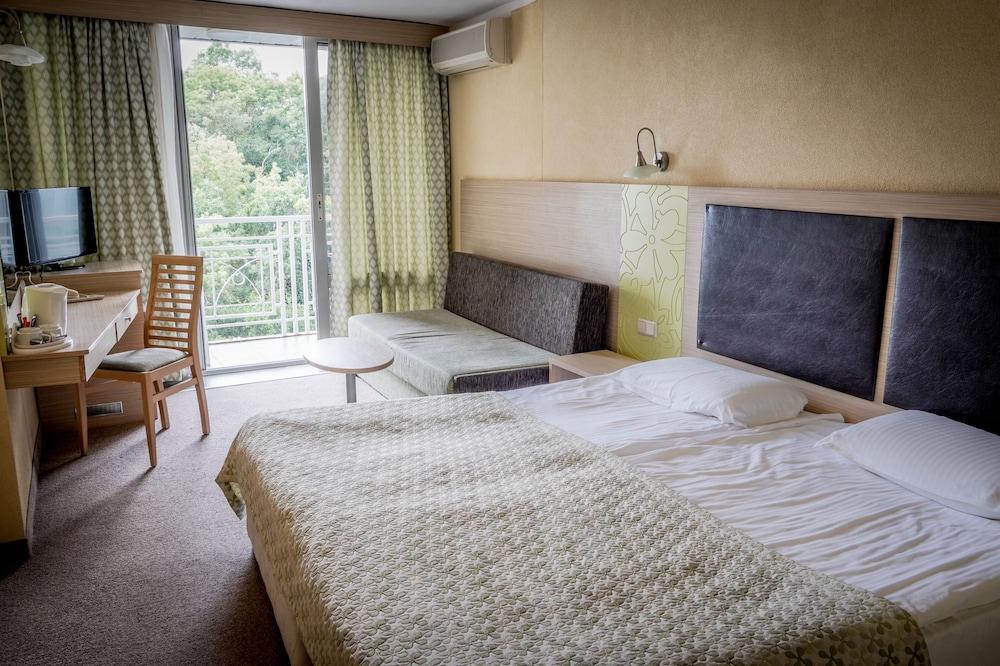 Hotel Gergana - Ultra All Inclusive — Rooms in Albena, Dobrich