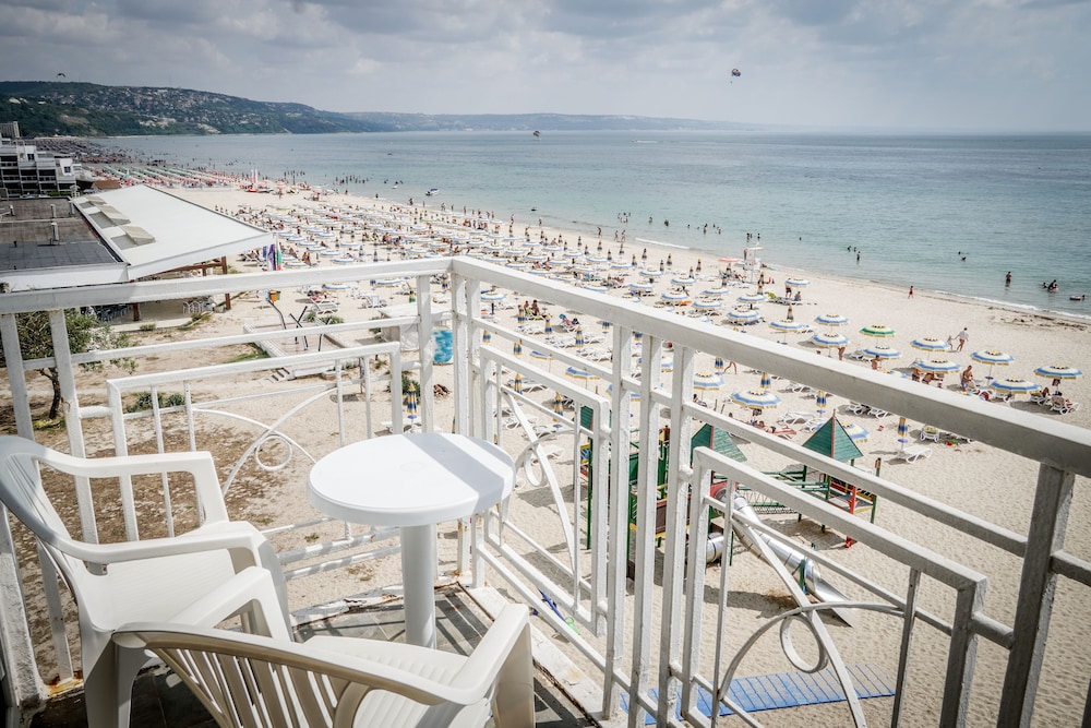 Hotel Gergana - Ultra All Inclusive — Rooms in Albena, Dobrich