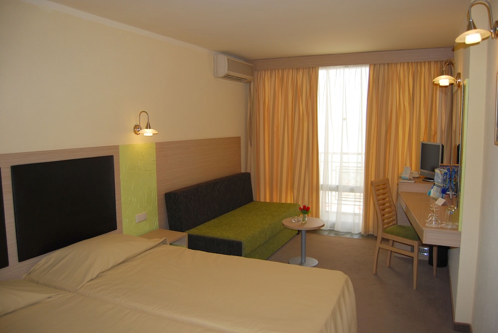 Hotel Gergana - Ultra All Inclusive — Rooms in Albena, Dobrich